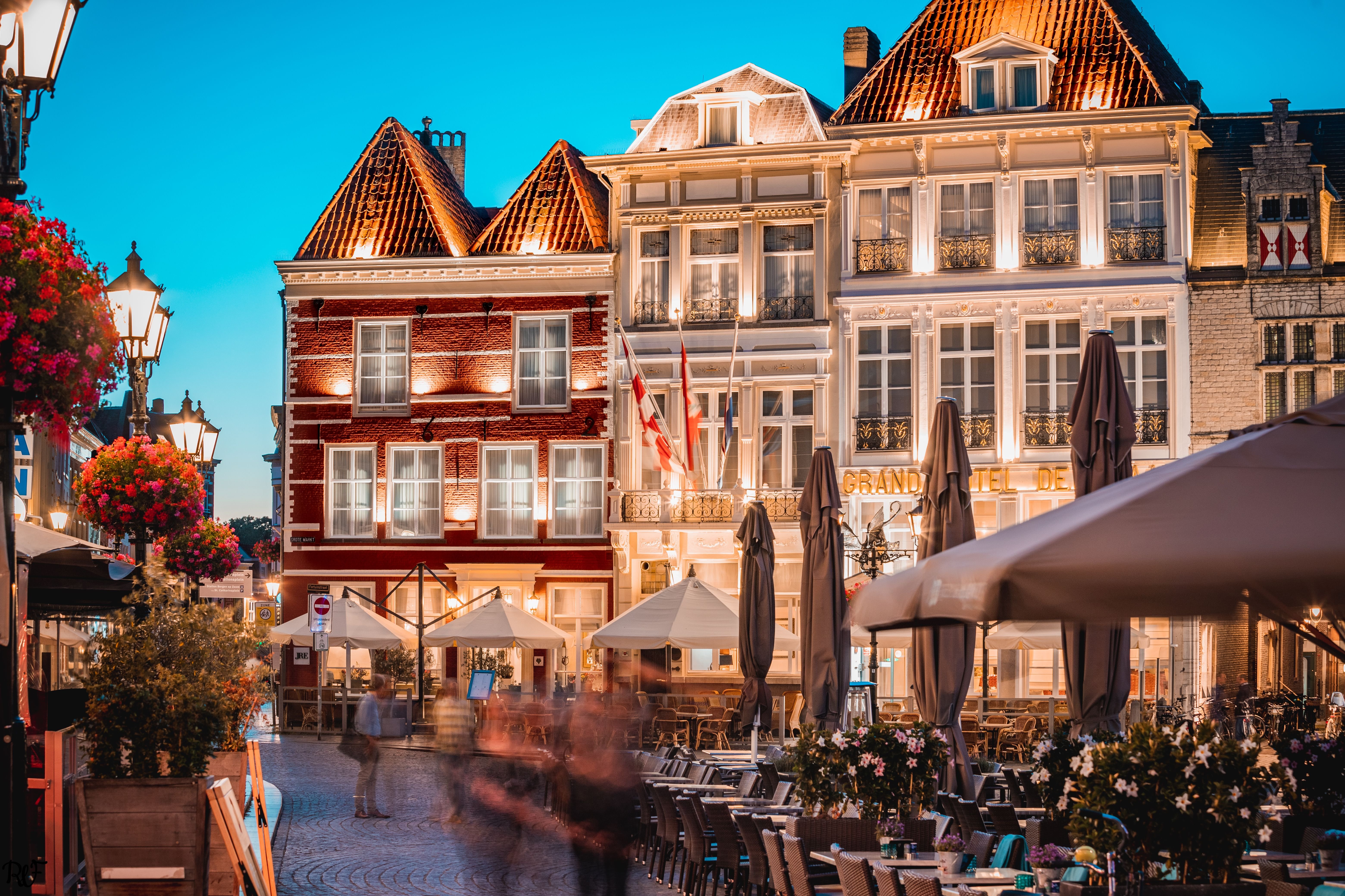 Grand Hotel De Draak & Residence