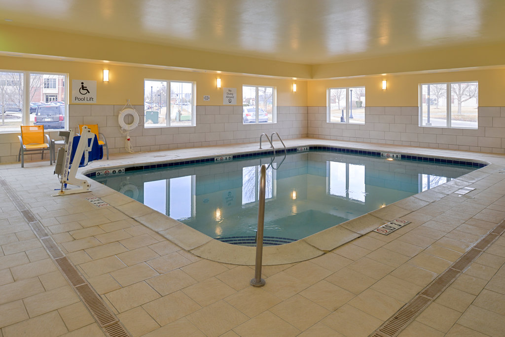 Swimming Pool close to NCAA College World Series