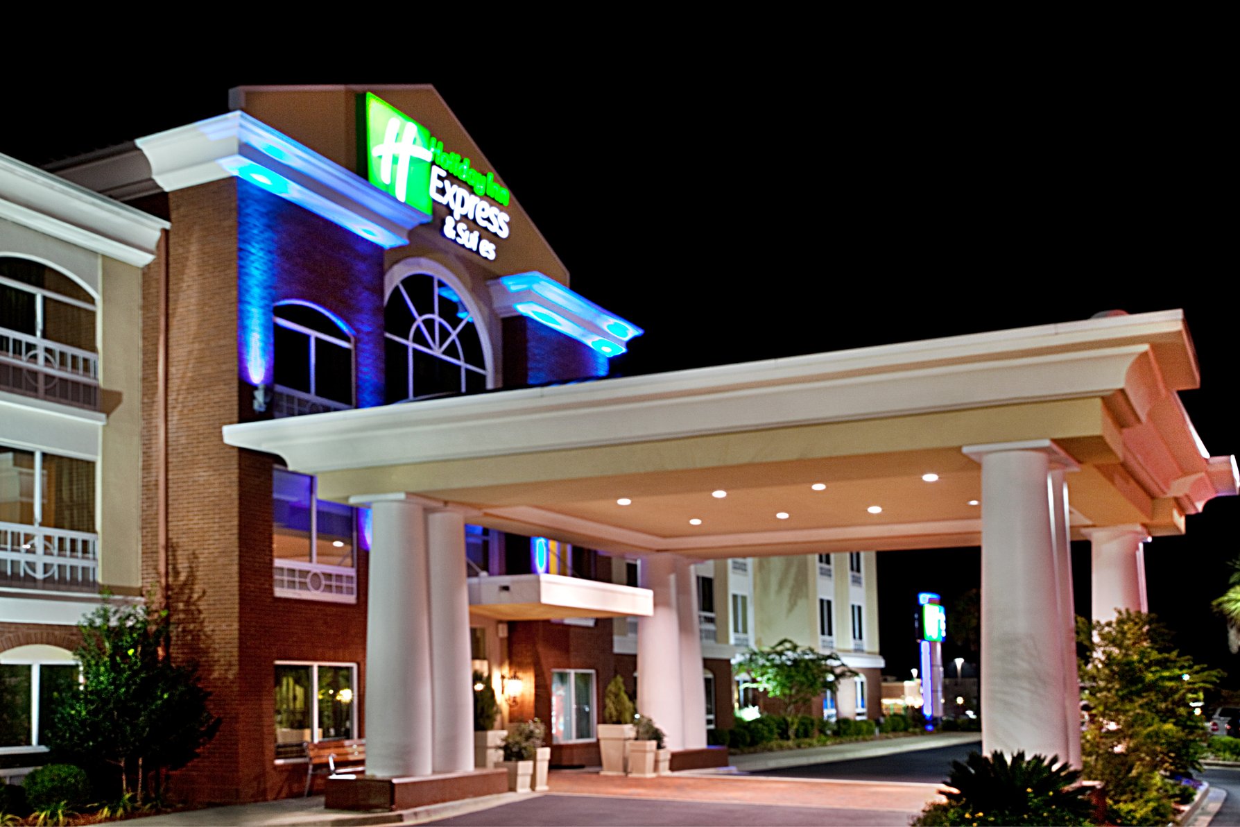 Holiday Inn Express Sumter Exterior