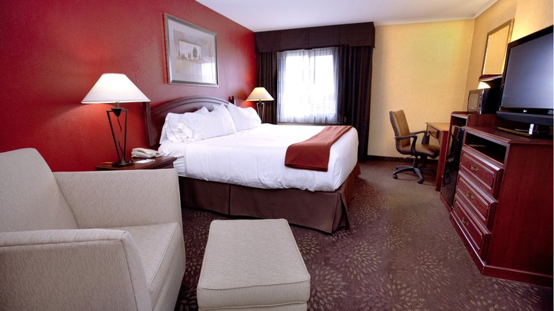 HOLIDAY INN EXPRESS JAMESTOWN