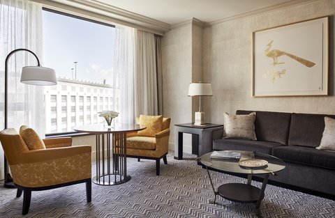 Four Seasons Executive Suite, City View