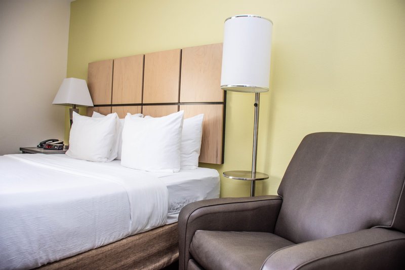 Candlewood Suites Overland Park