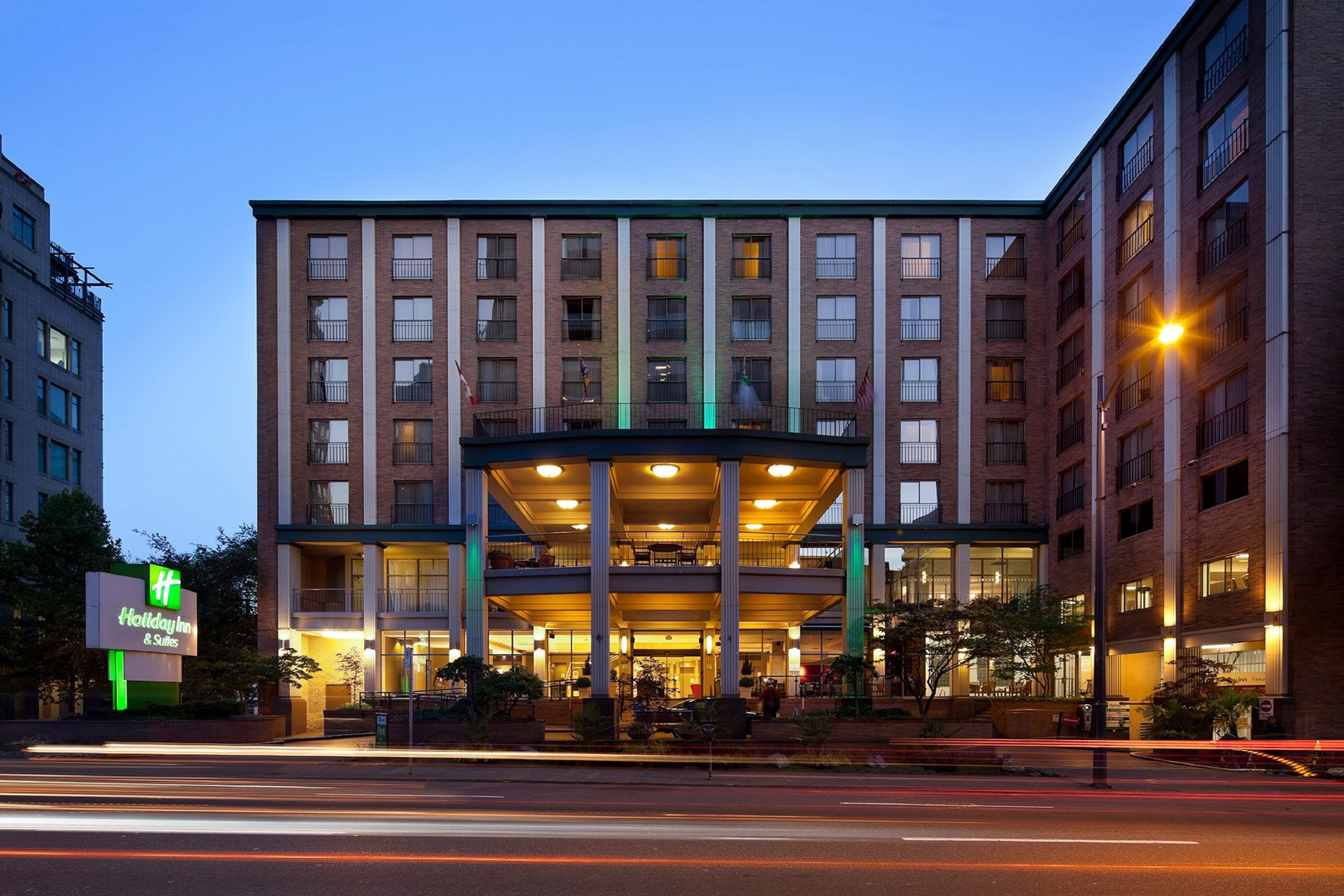 Holiday Inn & Suites Vancouver Downtown