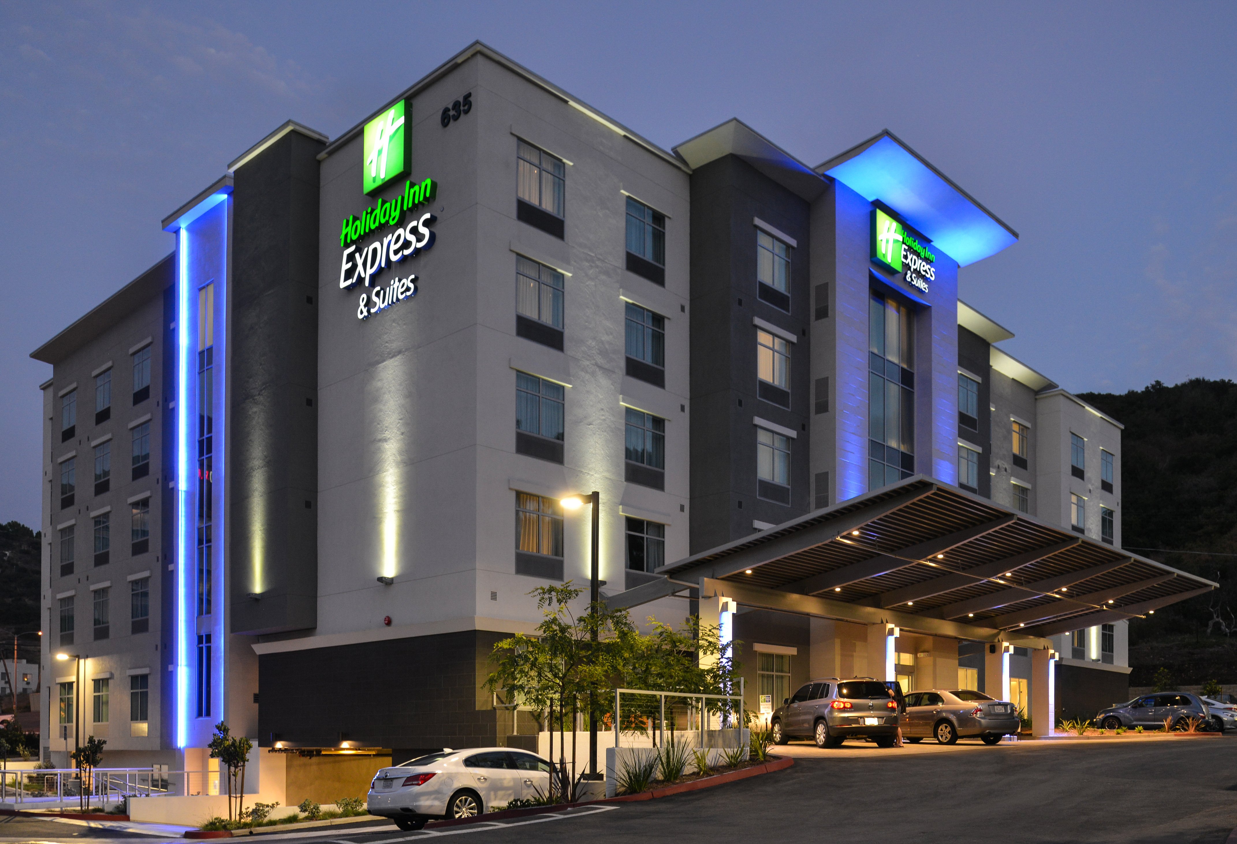 Holiday Inn Express and Suites San Diego