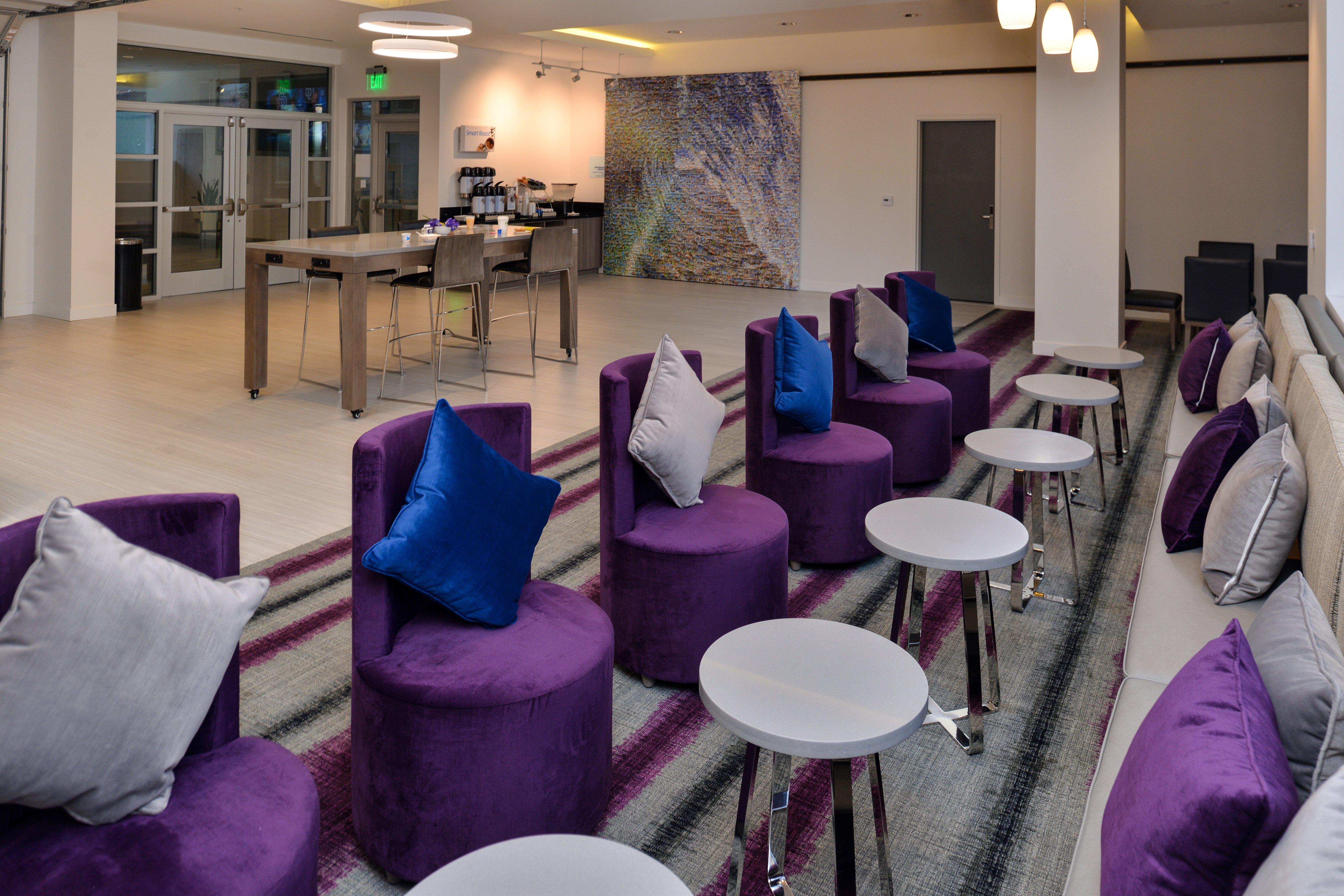 Holiday Inn Express and Suites San Diego