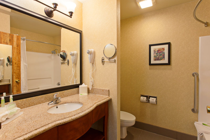 HOLIDAY INN EXPRESS TEMECULA