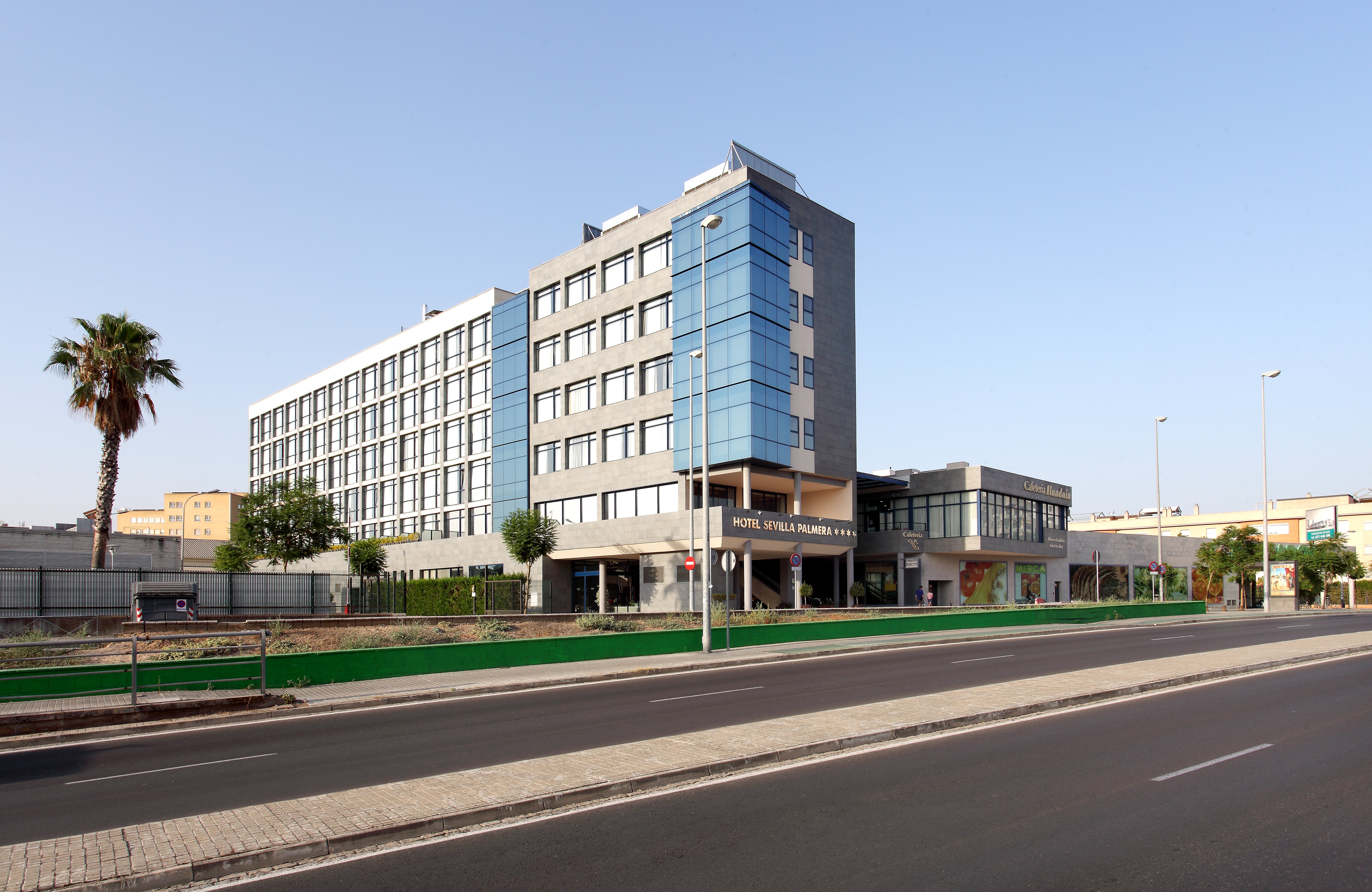 Exe Sevilla Palmera