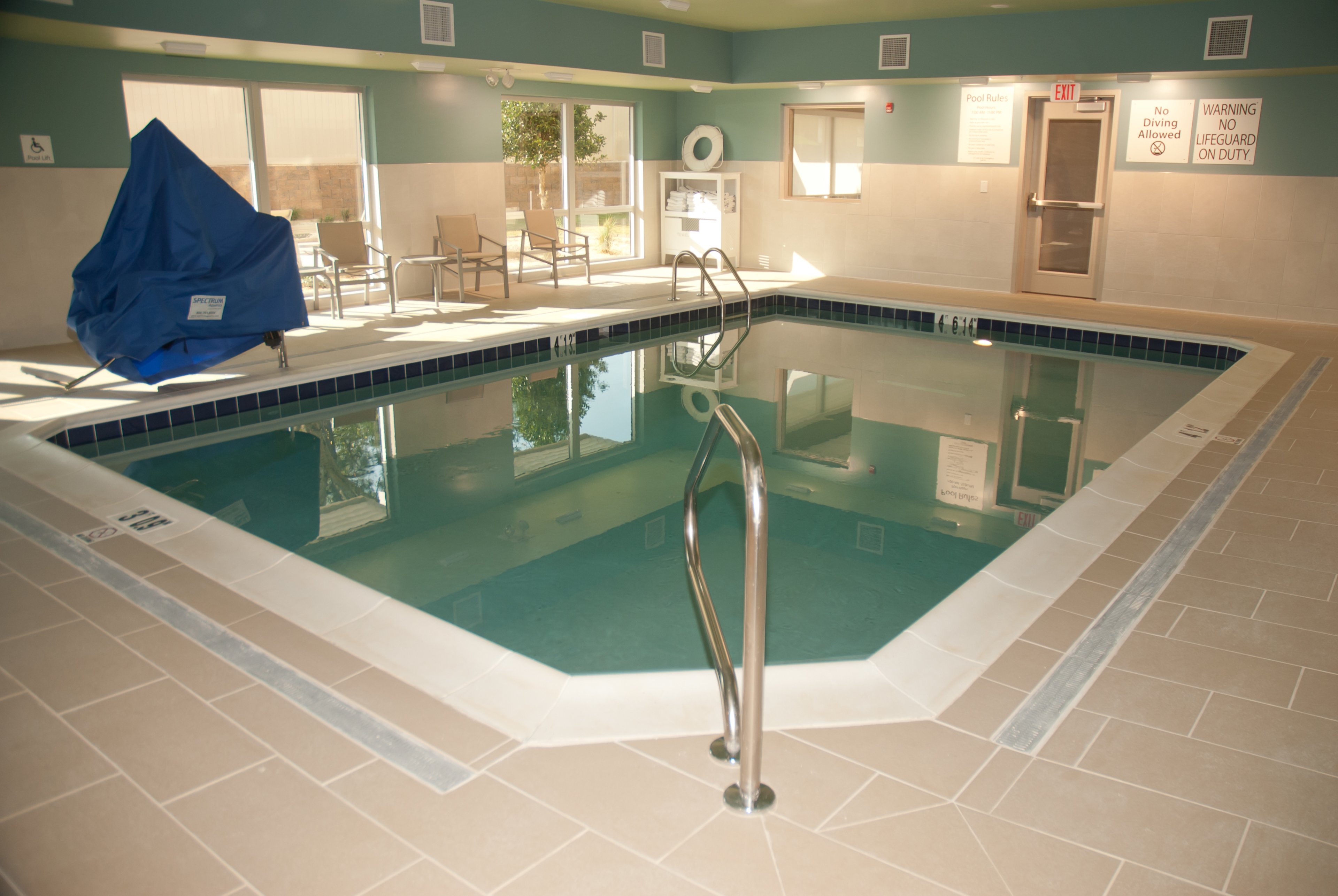 Holiday Inn Express and Suites Decatur
