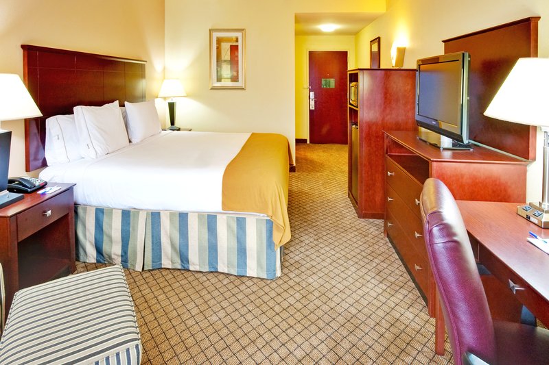 HOLIDAY INN EXP STES MILLINGTO