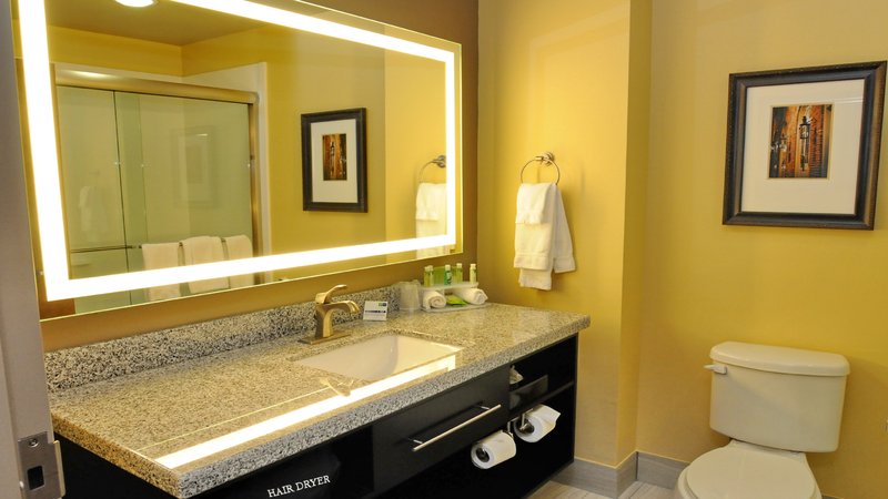 Holiday Inn Express Covington-Madisonville