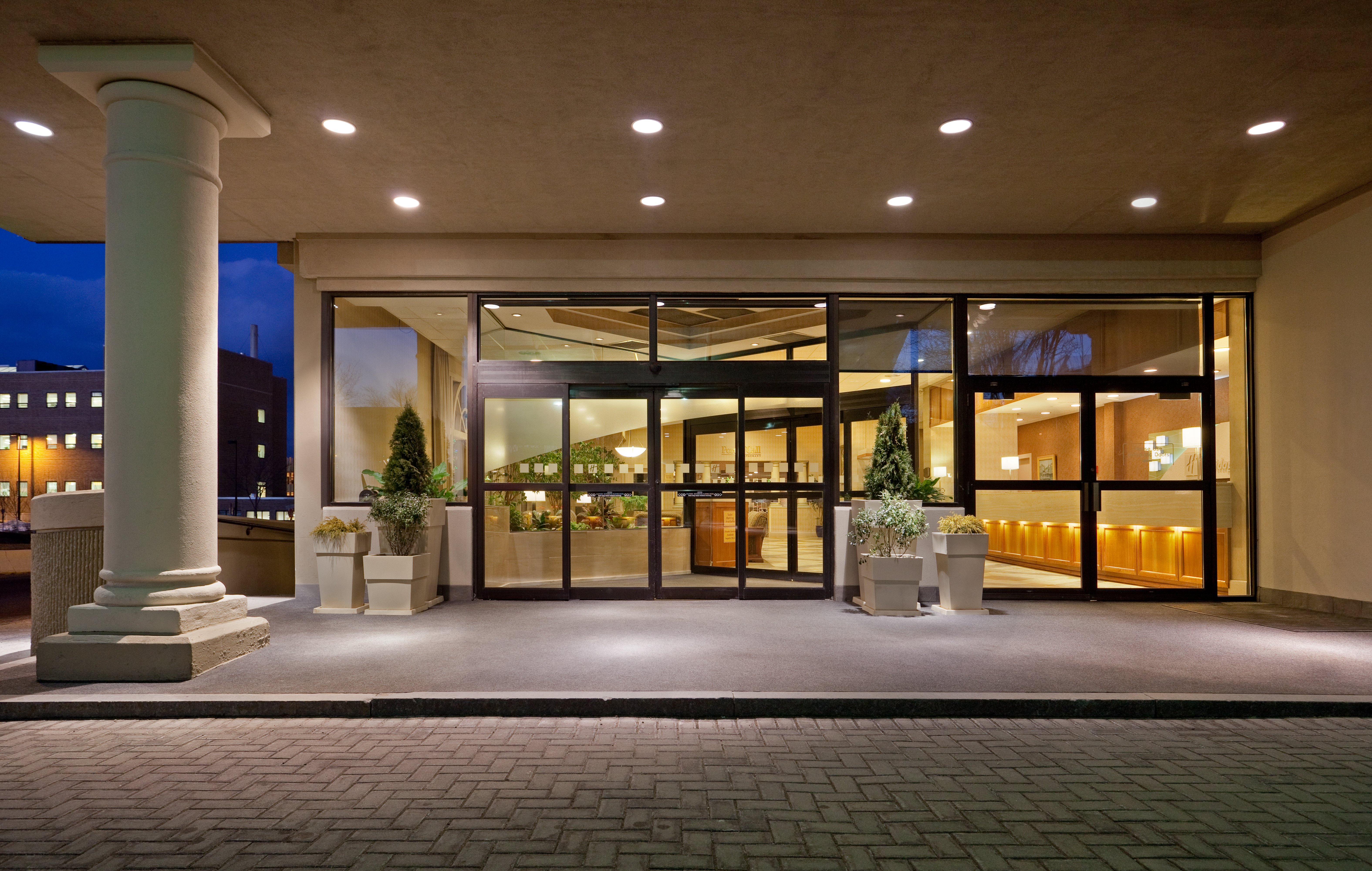 Holiday Inn Portland-by the Bay