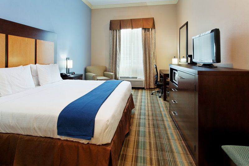 HOLIDAY INN EXPRESS BENICA