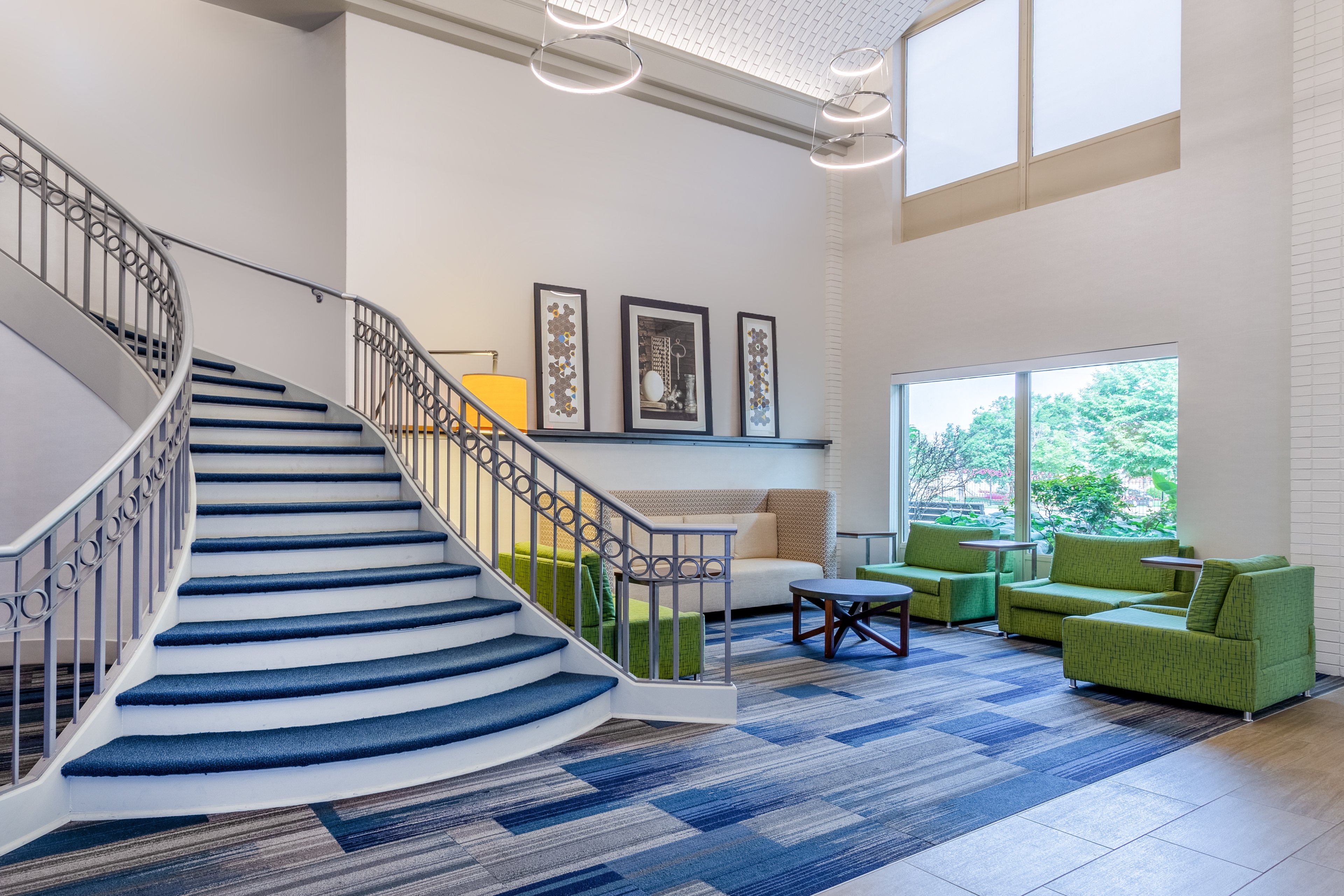 Holiday Inn Express and Suites Chicago-Midway Airport