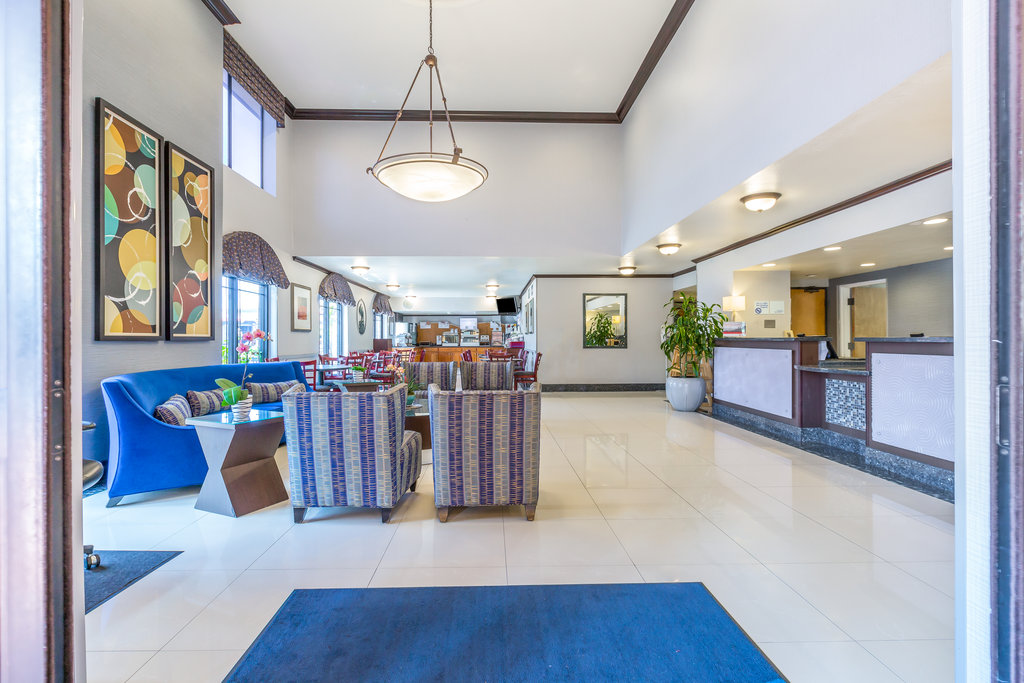 Holiday Inn Express SeaWorld Area Hotel Lobby