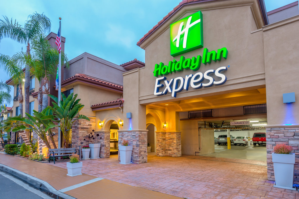 Welcome to the Holiday Inn Express SeaWorld Area! 