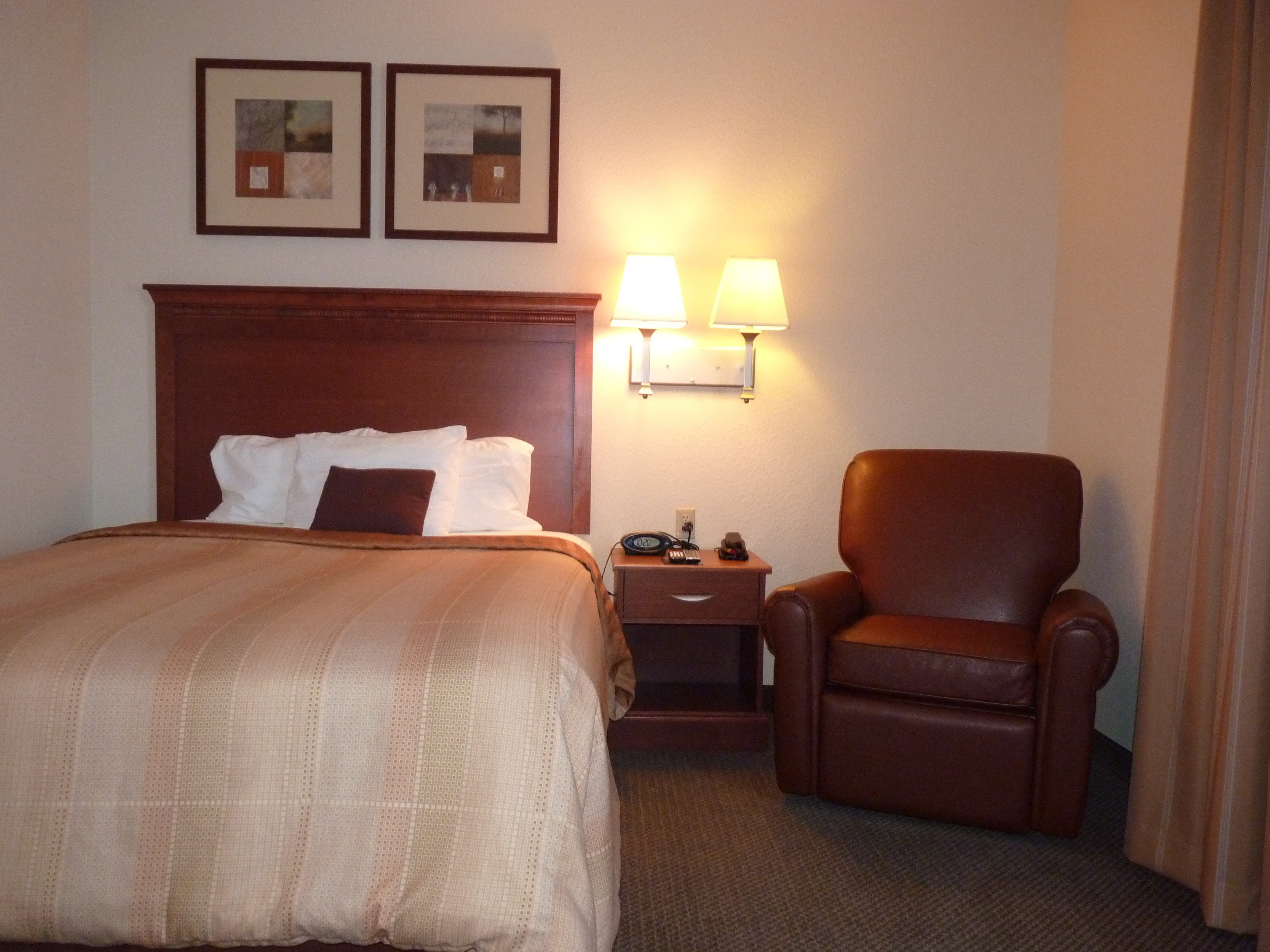 CANDLEWOOD SUITES FAYETTEVILL