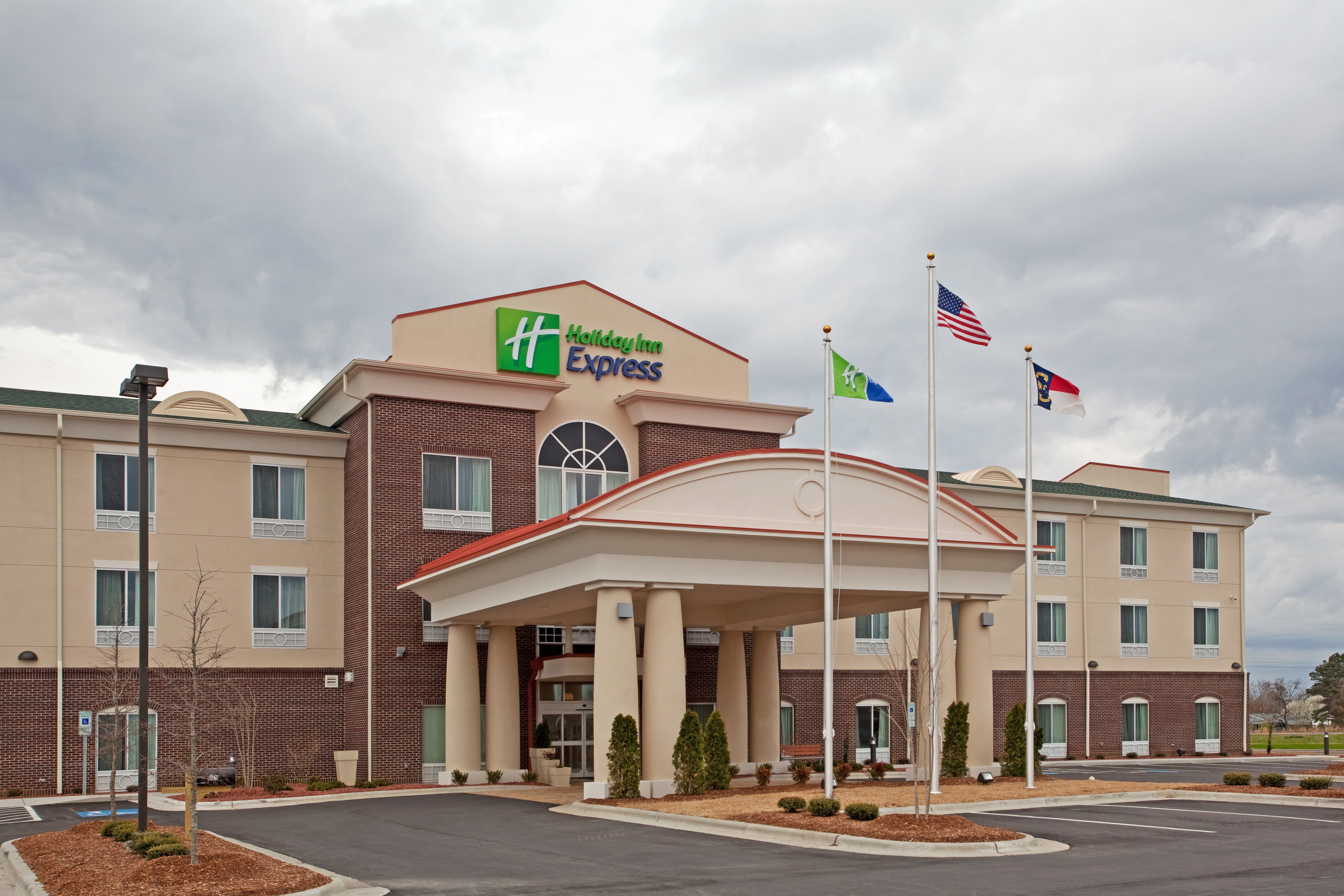 Holiday Inn Express Pembroke