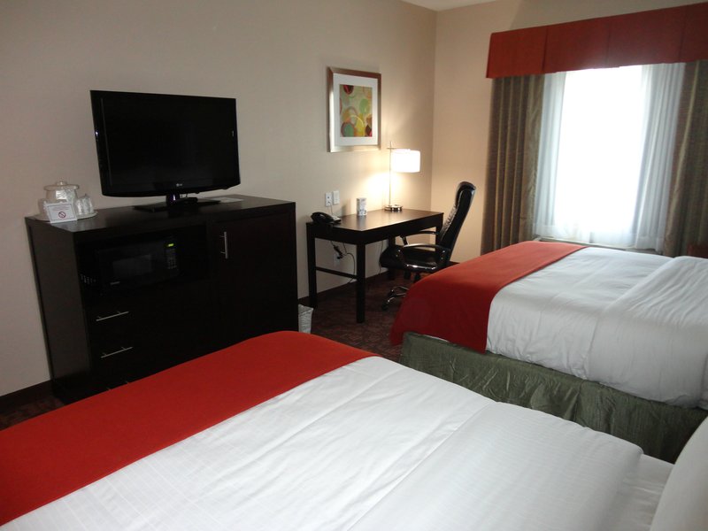HOLIDAY INN EXPRESS KENEDY