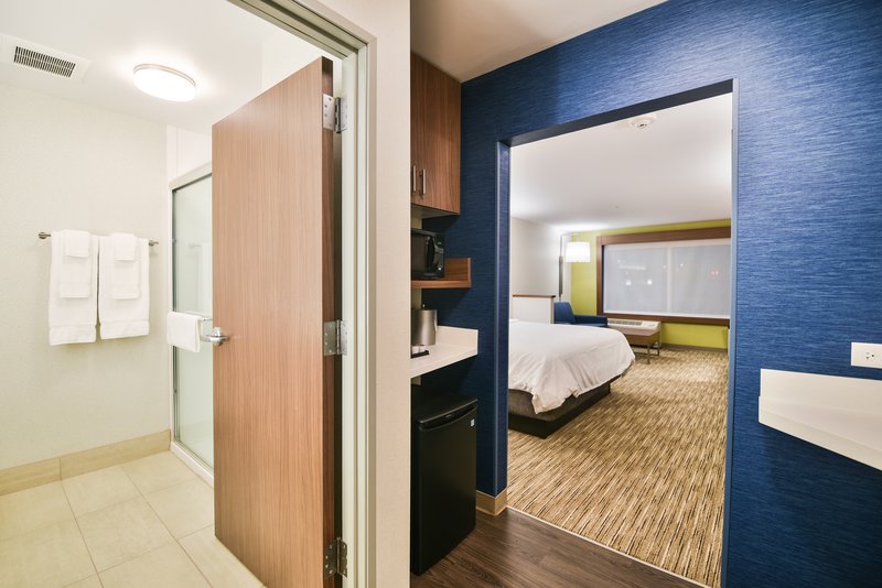 Holiday Inn Express and Suites Lehi – Thanksgiving Point
