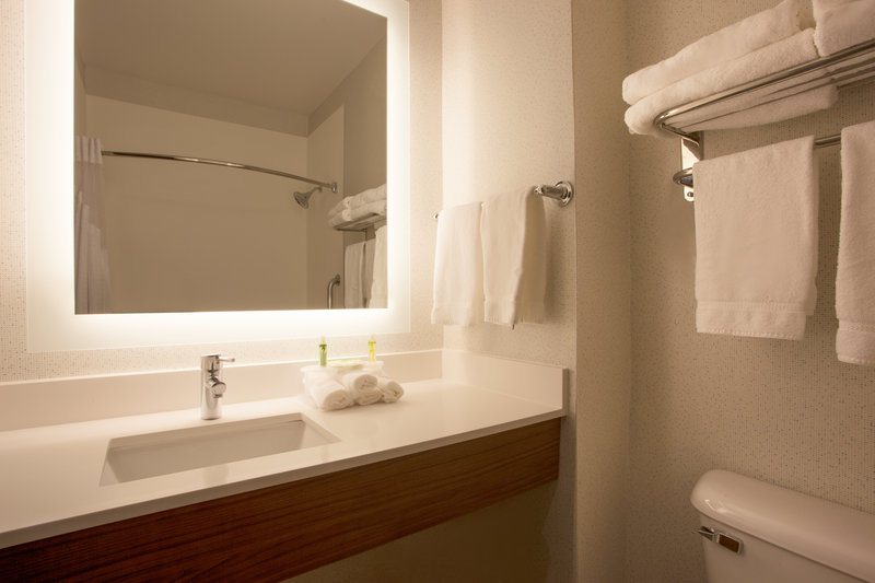 2 BED SUITE NONSMOKING