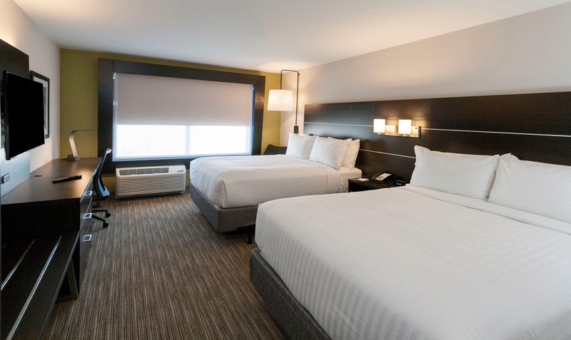 Holiday Inn Express and Suites Dodge City West