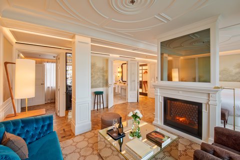 Divine Suite Terrace Velázquez View