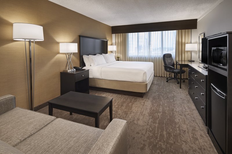 Holiday Inn Alexandria at Carlyle