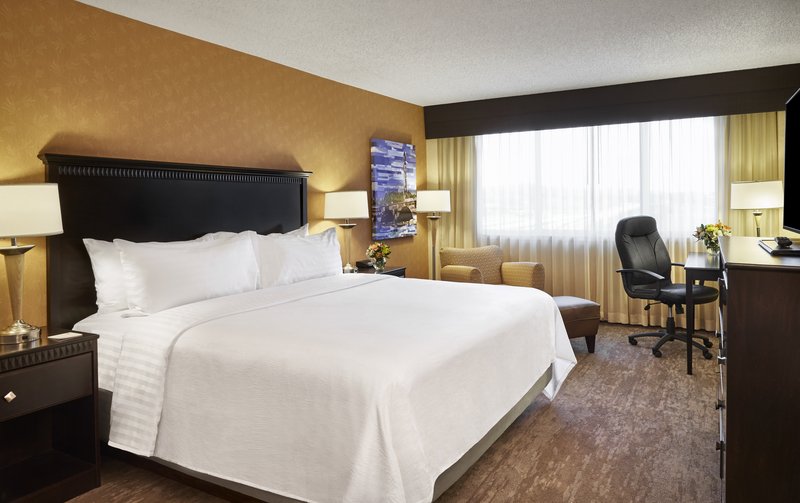 Holiday Inn Alexandria at Carlyle