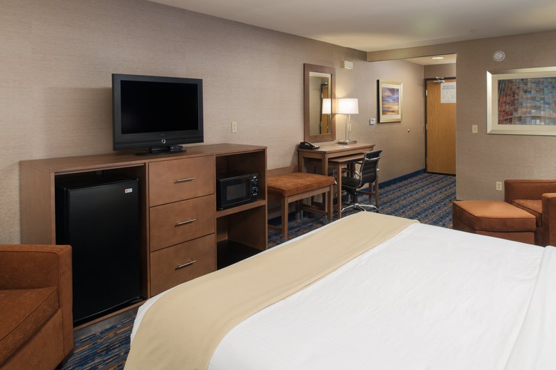 Holiday Inn Express Rocklin – Galleria Area