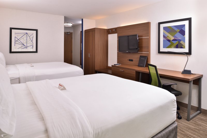 2 QUEEN BEDS NONSMOKING