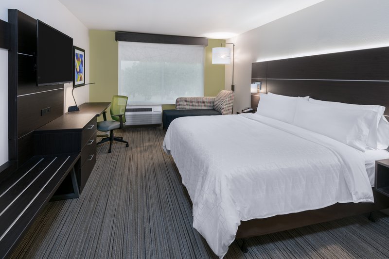 Holiday Inn Express and Suites Missouri City West