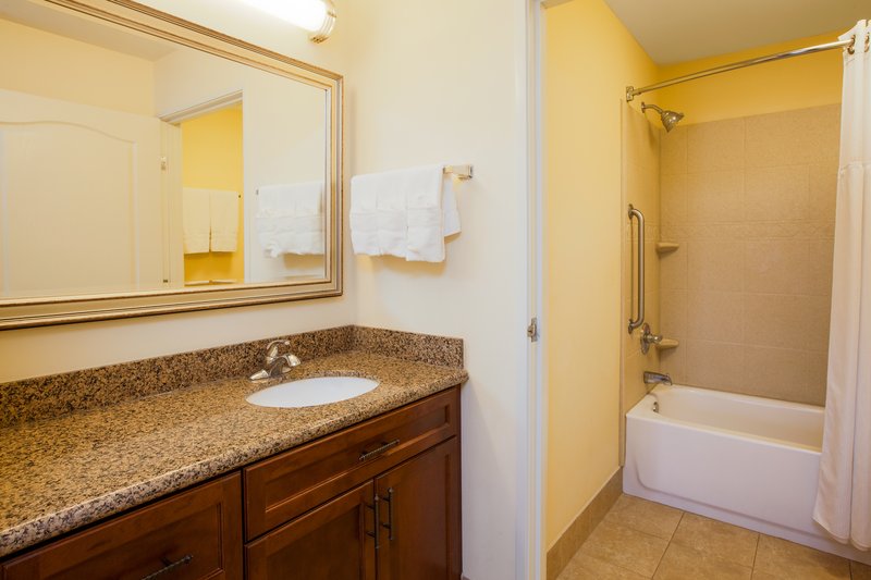 STAYBRIDGE SUITES AIRPORT AREA