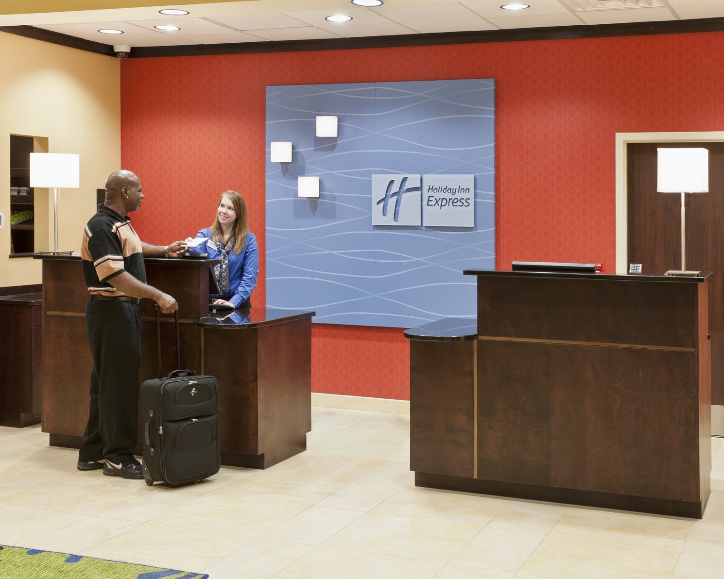 24 hour business center available to all guests. 