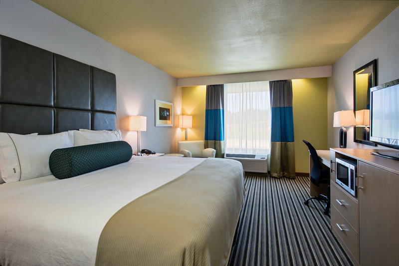 Holiday Inn Express and Suites Carlisle – Harrisburg Area