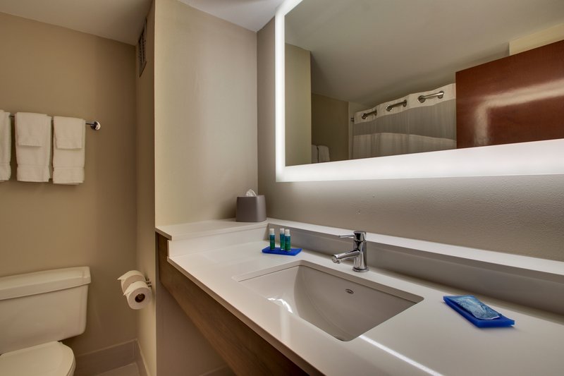 Holiday Inn Express Horse Cave