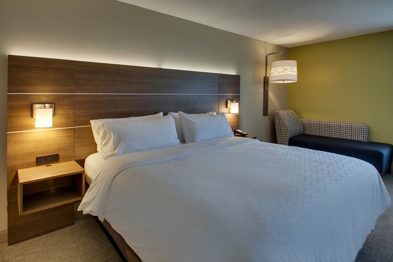 Holiday Inn Express Horse Cave