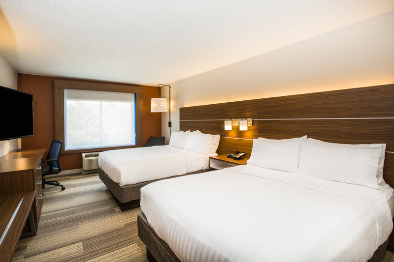 2 QUEEN BEDS NONSMOKING
