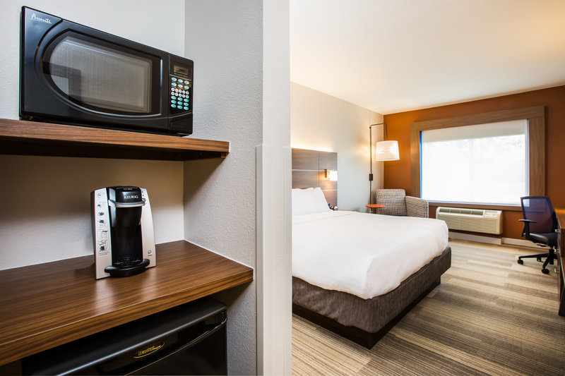 HOLIDAY INN EXPRESS BELLEVUE
