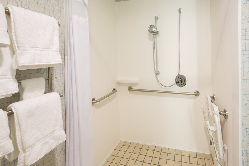 Holiday Inn Express and Suites Pahrump
