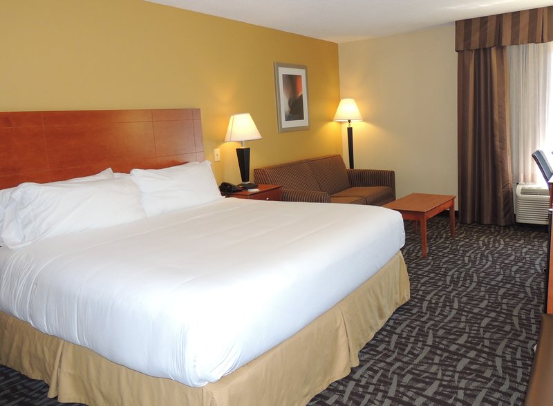 HOLIDAY INN EXP STE TRUSSVILLE