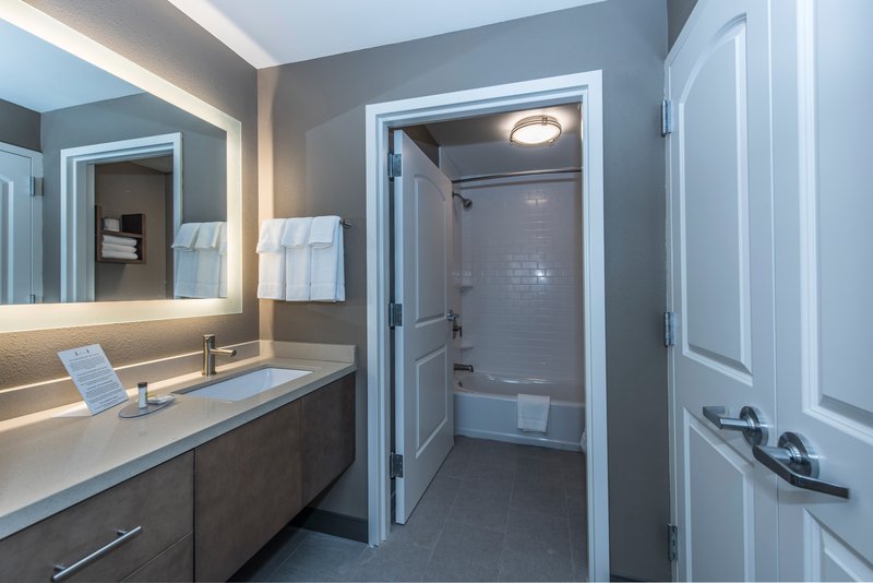 Staybridge Suites Charleston – Mount Pleasant