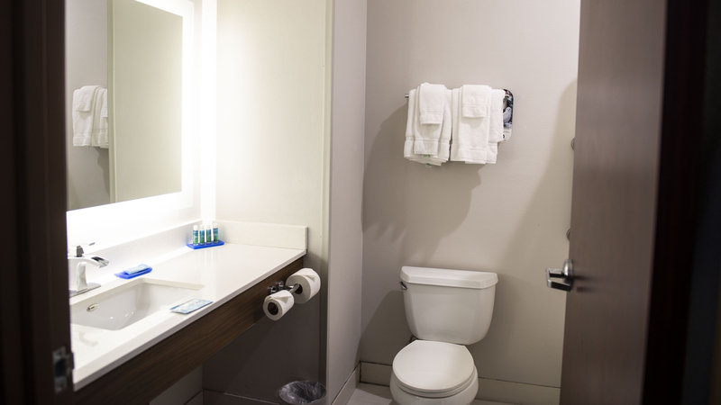 HOLIDAY INN EXP STES SEDALIA