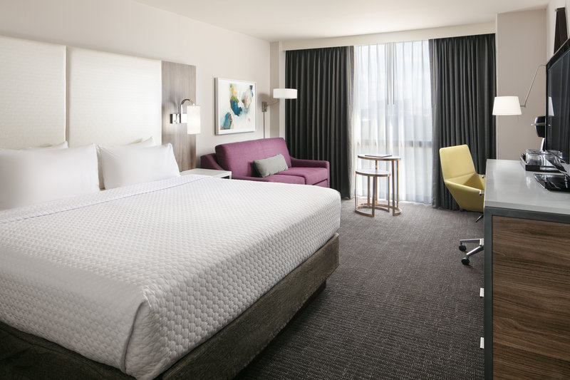 Crowne Plaza Dallas Market Center