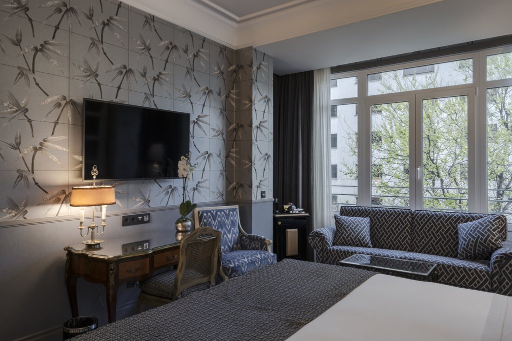 Guest photo