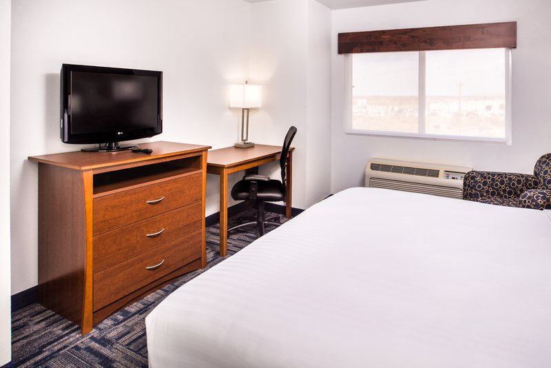 HOLIDAY INN EXP STES ALAMOGORD