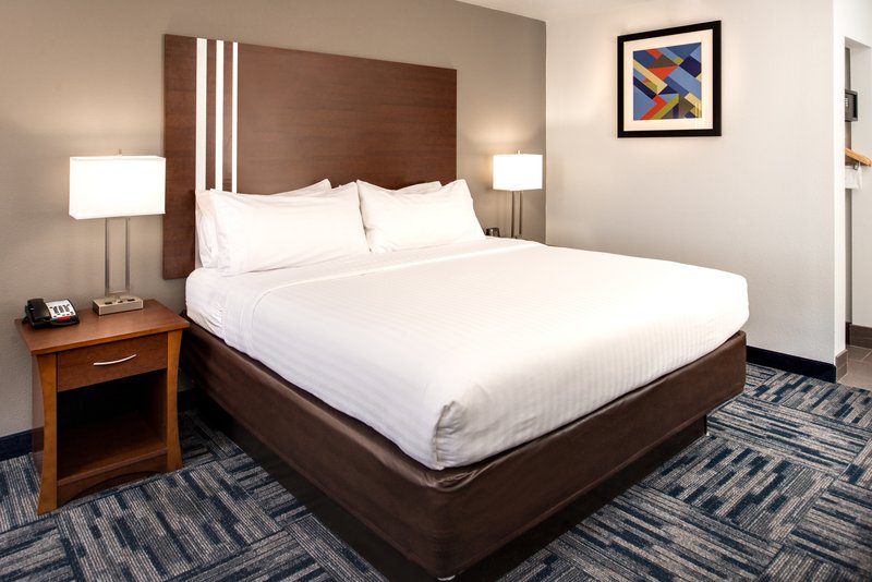 HOLIDAY INN EXP STES ALAMOGORD