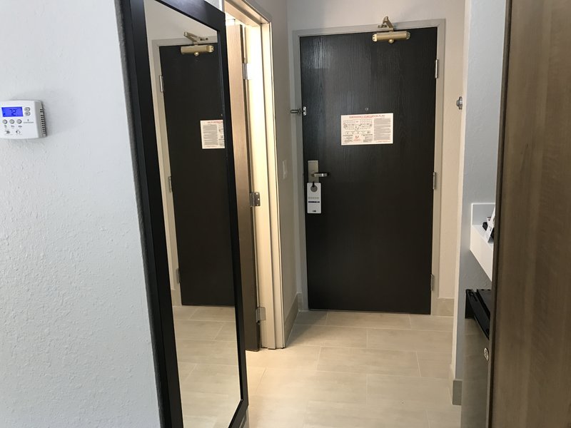 Holiday Inn Express Naples South – Alligator Alley
