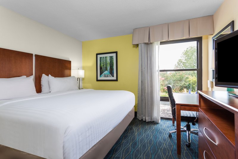 Holiday Inn Express Wilmington University Center