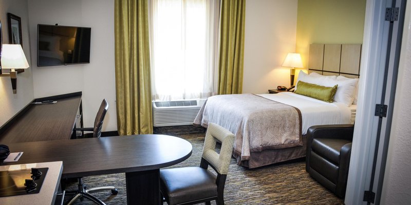 CANDLEWOOD SUITES PEARL