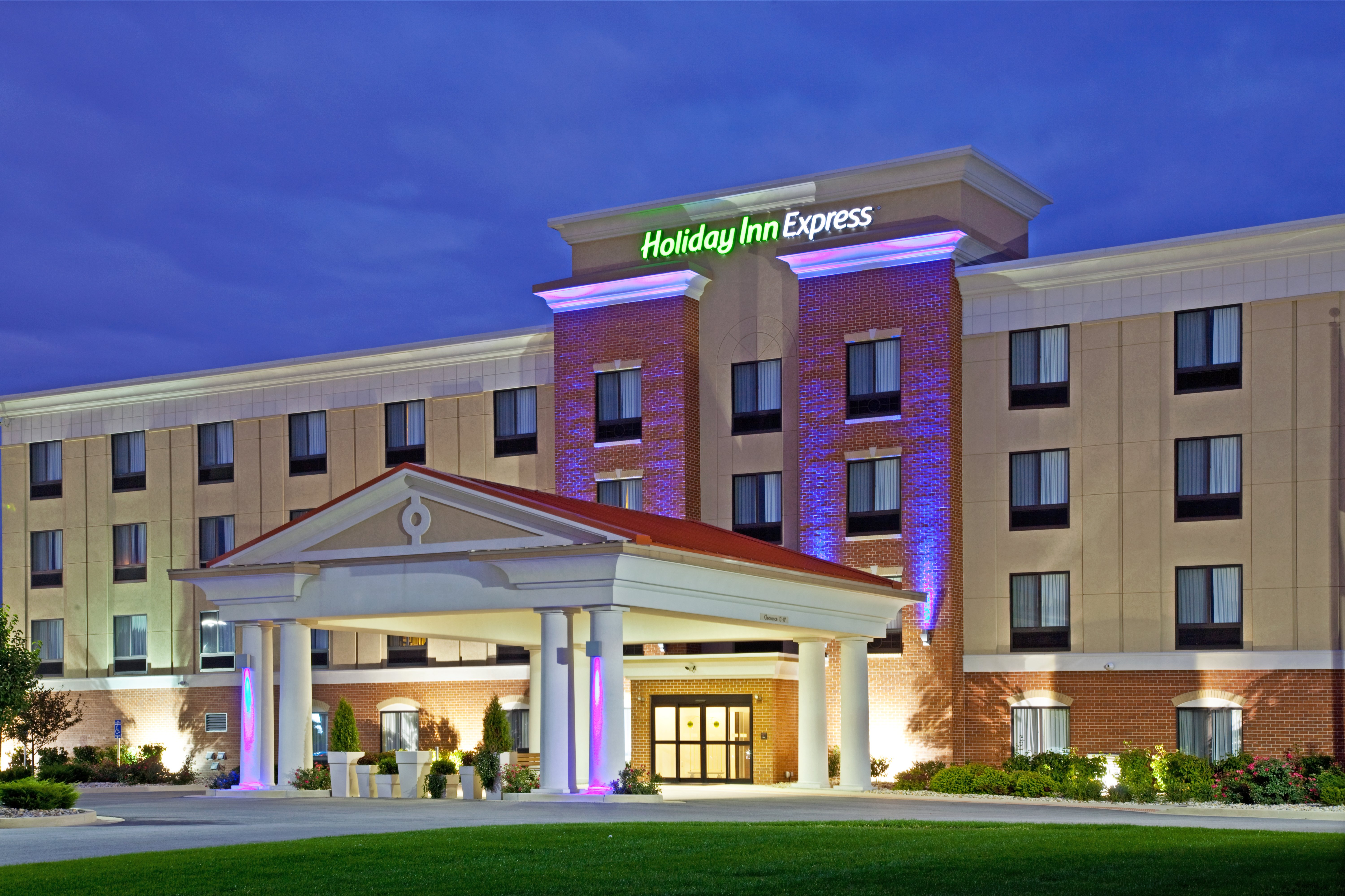 Holiday Inn Express Indianapolis SE